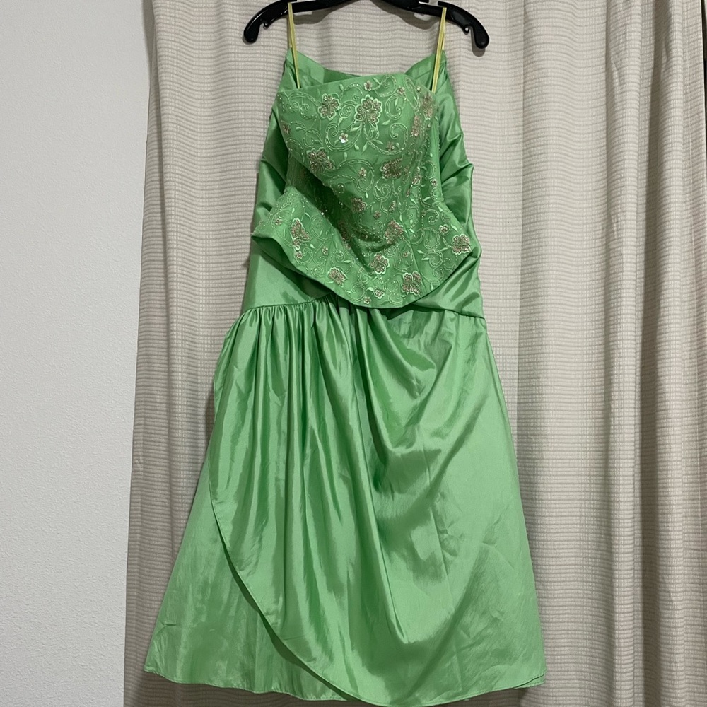 Green and light pink two-piece prom set